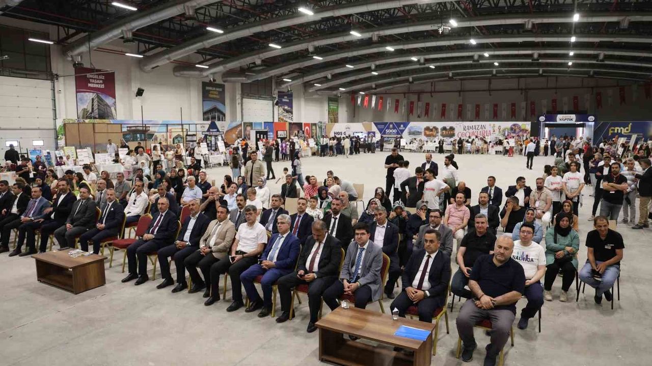 Elazığ'da 'Harezmi Eğitim Modeli Yıl Sonu' şenliği
