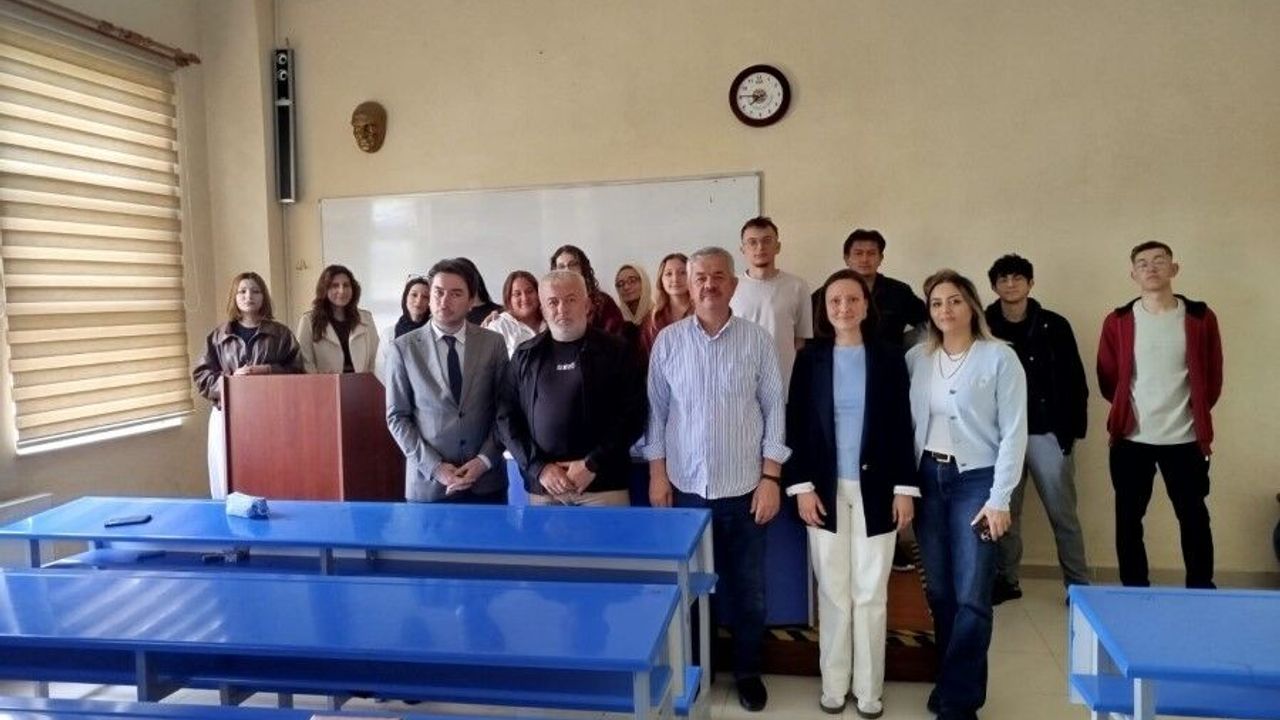Emet MYO'da mezunlar buluşması