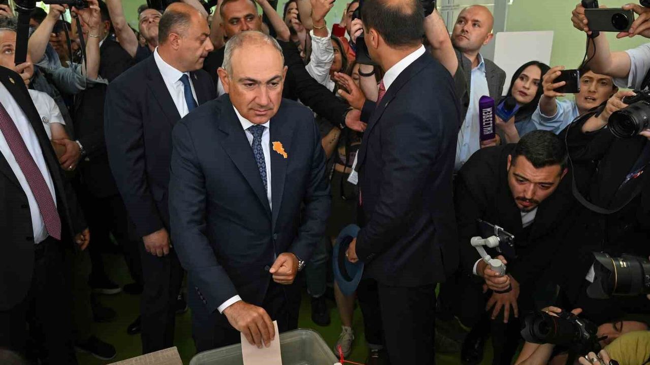 Ermenistan'da halk genel seçimler için sandık başında