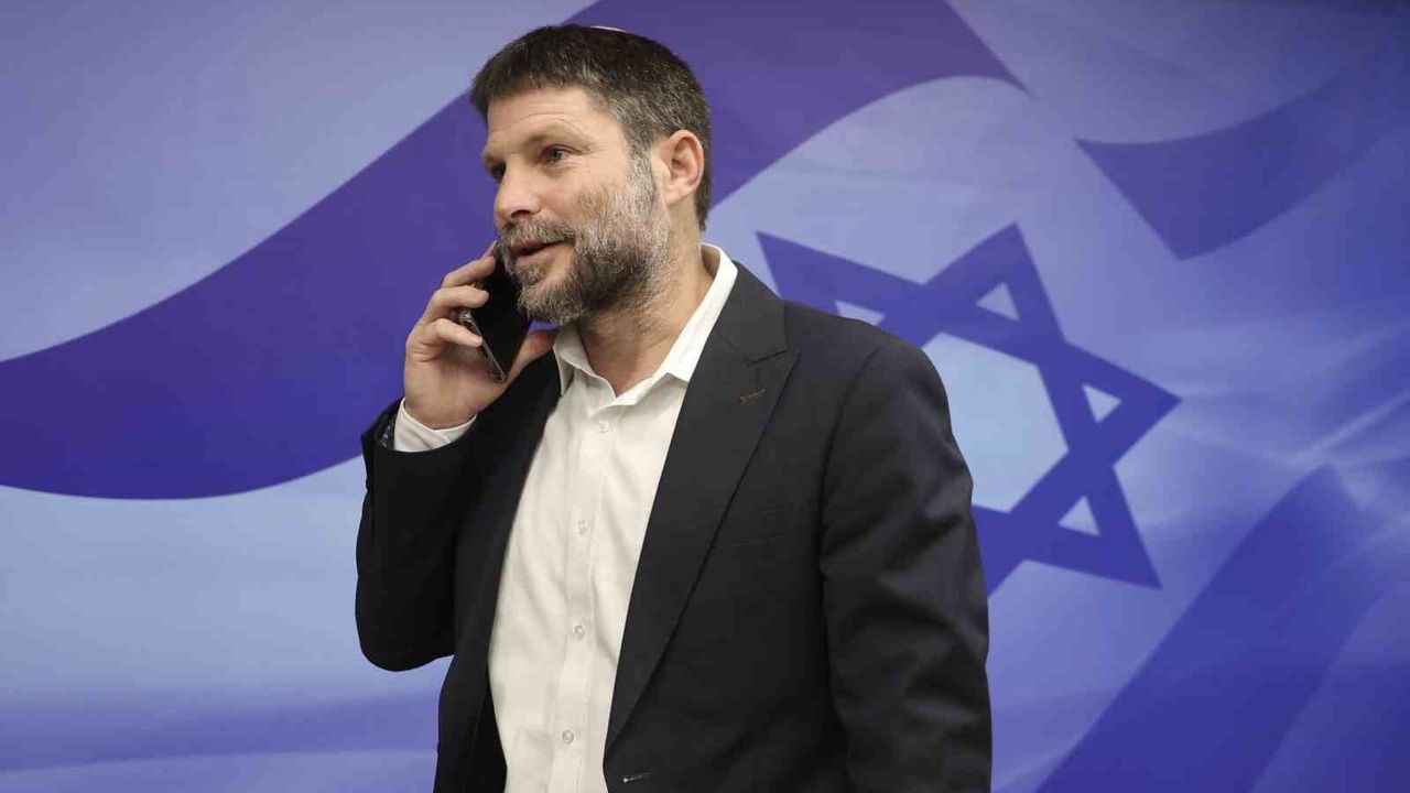 Fransa, aşırı sağcı İsrail Maliye Bakanı Smotrich'in ülkeye 