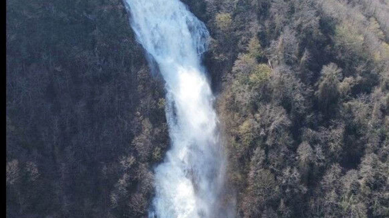 Giresun'da HES tahliyesiyle oluşan yapay şelale gö