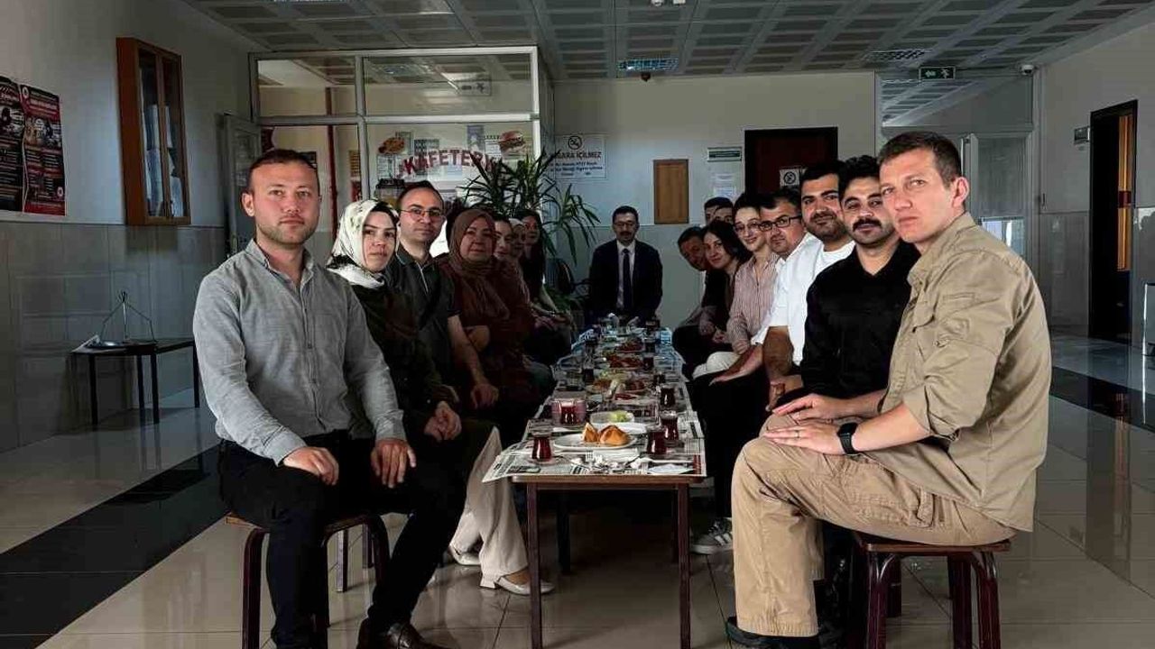 Karacabey Adliyesi'ne sabah en erken gelen personele sürpriz