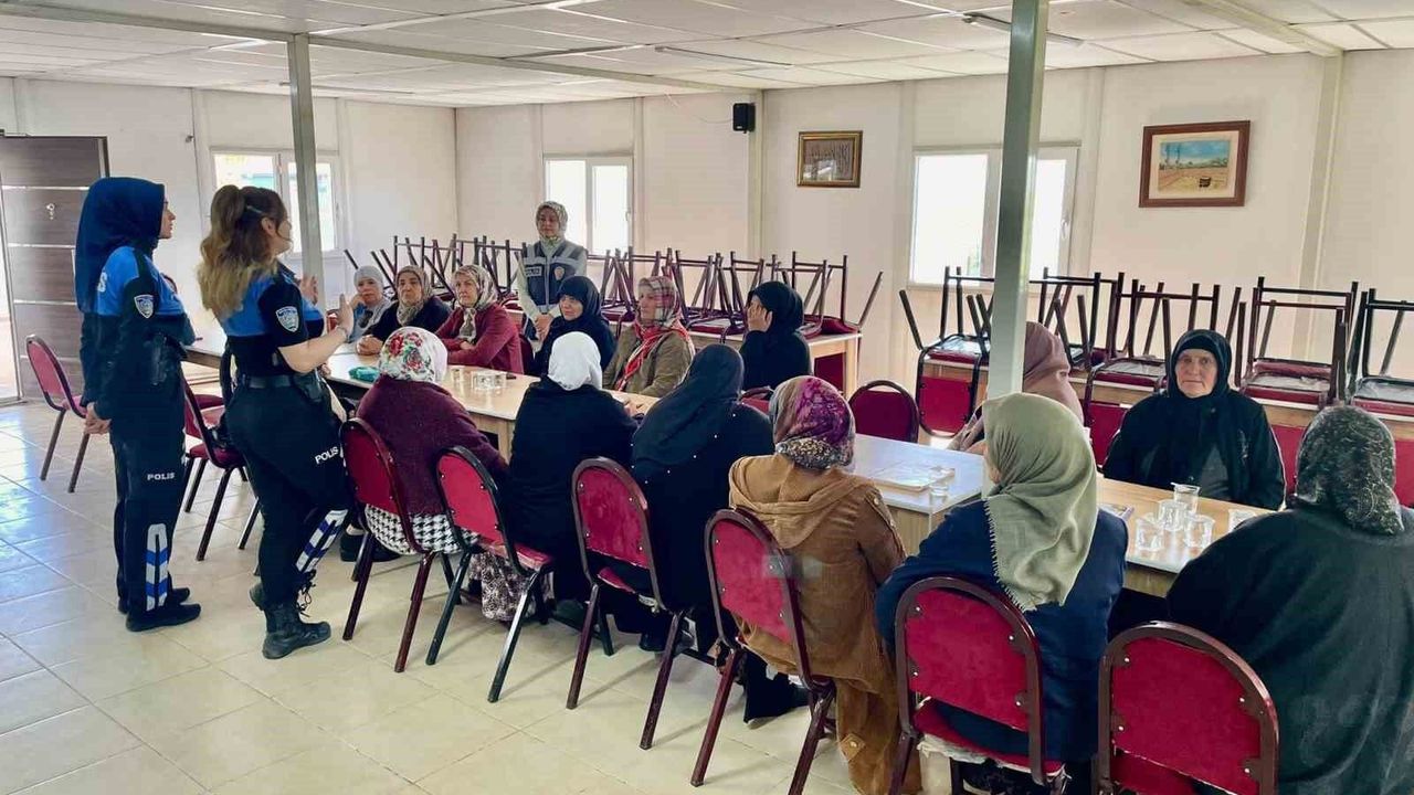 Kars'ta 'Emniyetli mahallelerde ilk yardım farkındalığı' pro