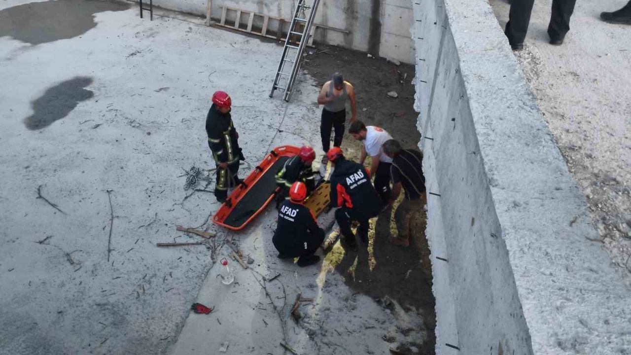 Kayseri'de bisiklet sürerken su kanalına düşen çocuk kurtarı