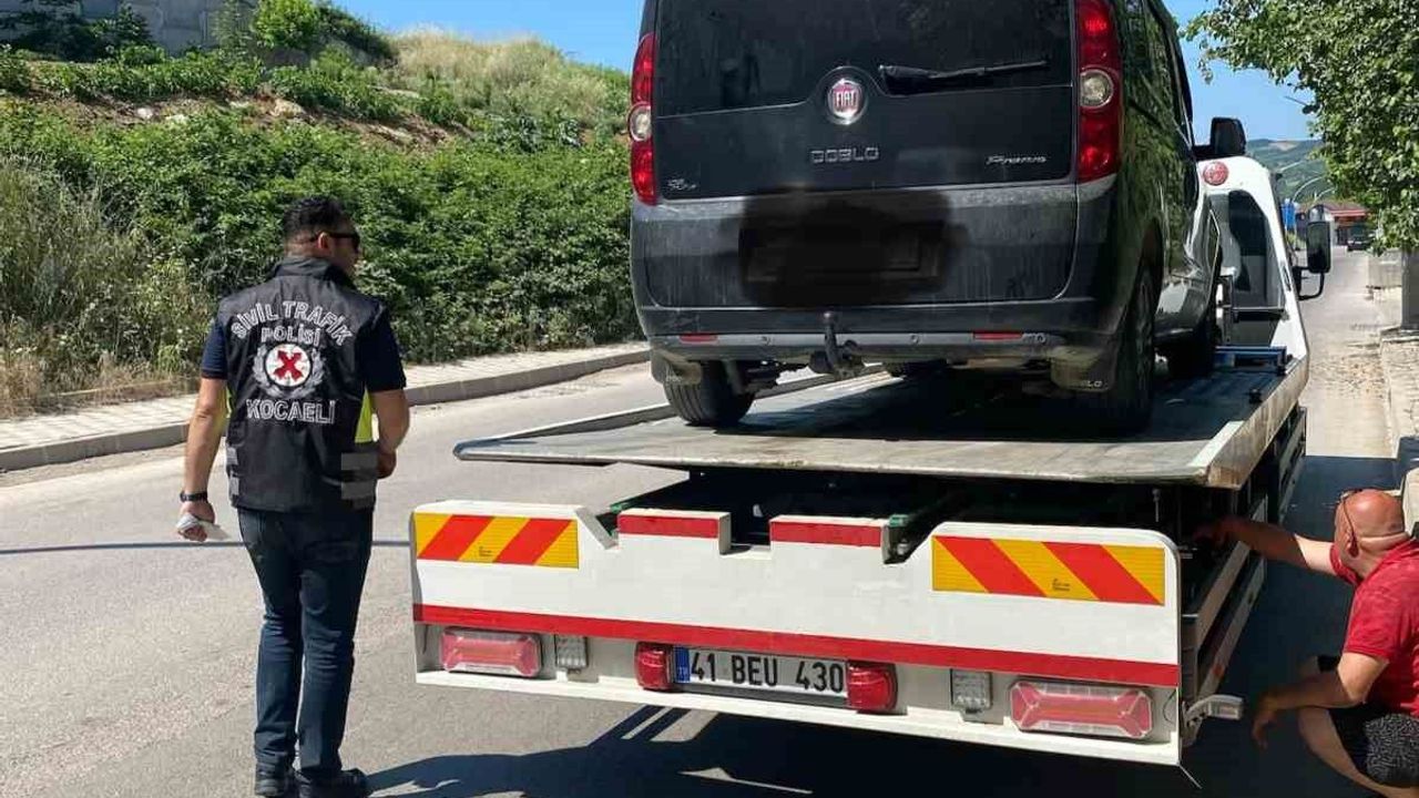 Kocaeli'de korsan taksi sürücüsü ve yolcuya ceza