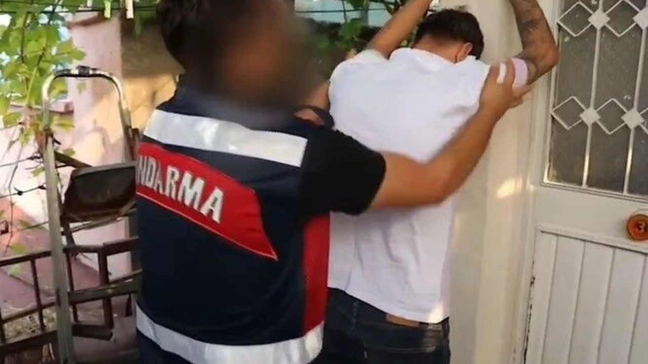 Mersin'de sahte ilan dolandırıcılarına operasyon: 18 tutukla