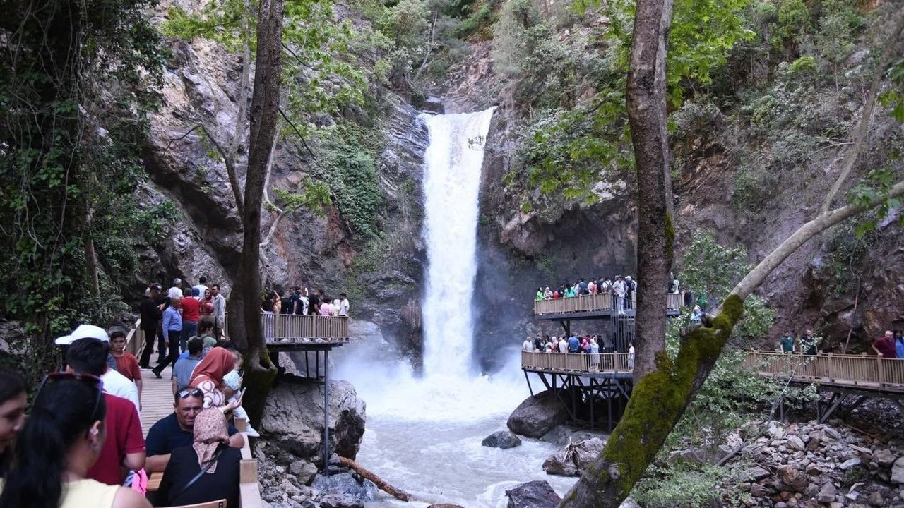 Osmaniye'nin saklı cenneti Karaçay Şelalesi, Akdeniz'in yeni
