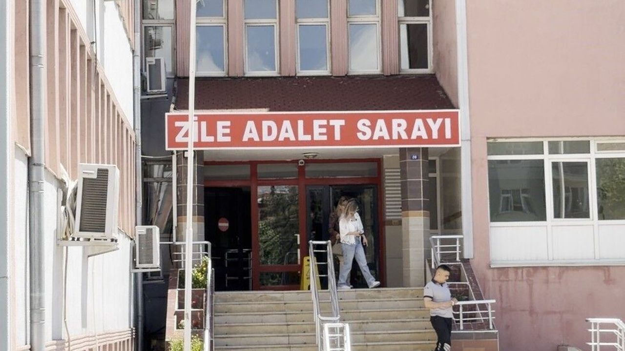 Tokat'ta genç kadın evinde ölü bulundu: Anne ve iki kız kard