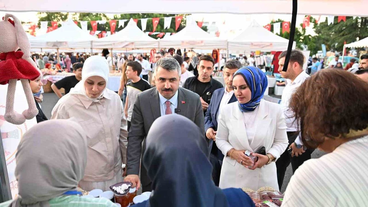 Yıldırım'da 6. Geleneksel El Emekleri Festivali kapılarını a
