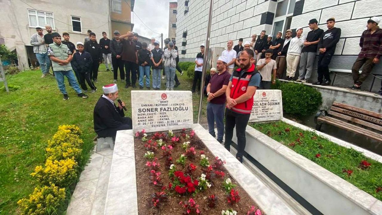 Şehit Soner Fazlıoğlu mezarı başında anıldı