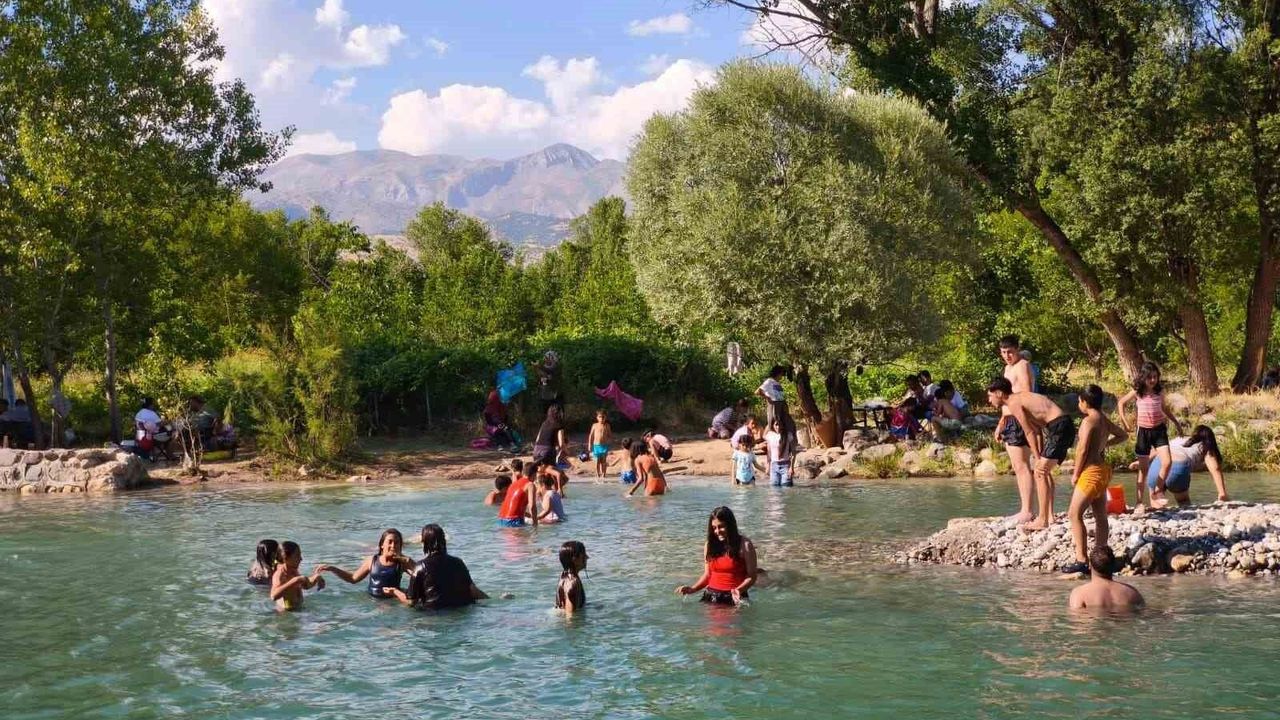 Doğanın içinde ücretsiz tatil: Tağar Çayı ünlü tatil beldelerini aratmıyor