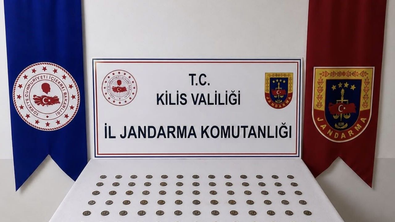 Kilis'te ticari takside 107 tarihi sikke ele geçirildi