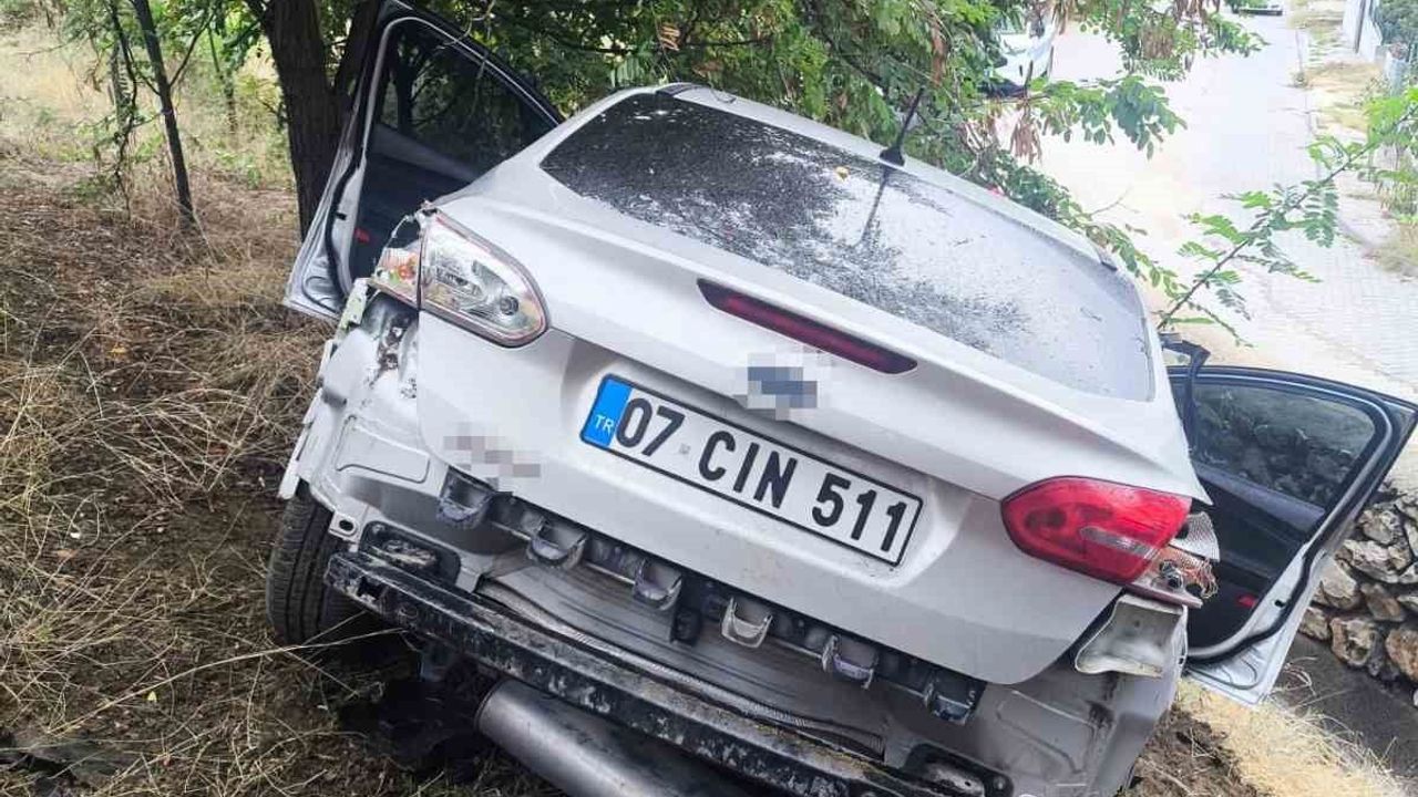 Bilecik'te şarampole devrilen araçtaki 4 kişi yaralandı