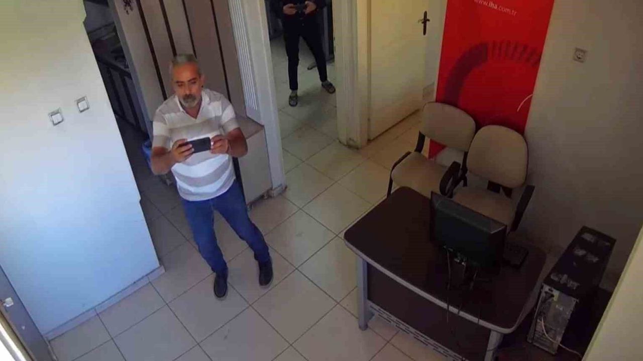 Deprem Anında Haber Peşinde Koşan Muhabirlerin Yaşadıkları
