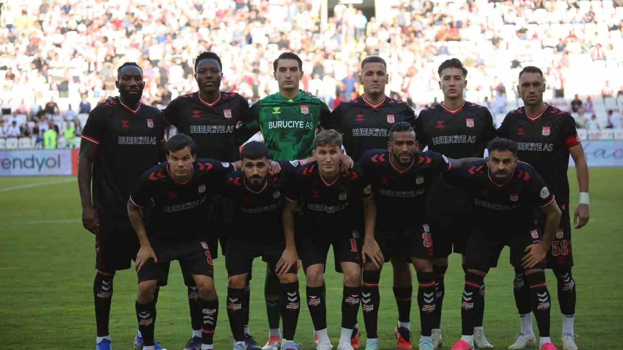 Sivasspor’da 4 oyuncu sakatlandı