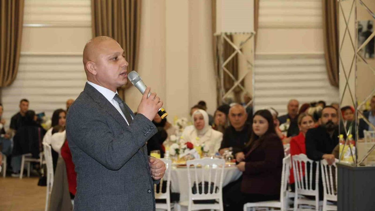 Başkan Önal: 'Cumhuriyet, bağımsızlığımızın ve özgürlüğümüzün teminatıdır'