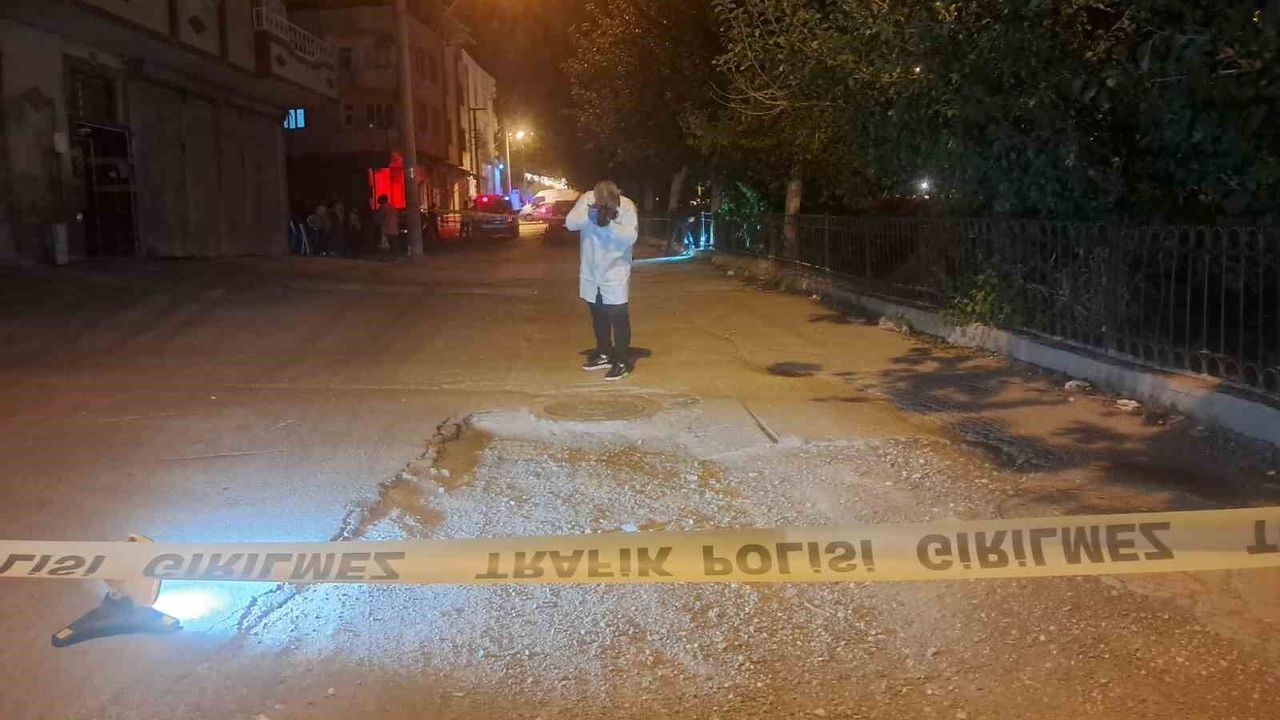 Kilis'te motosiklet rögar kapağına çarptı: 1 ağır yaralı