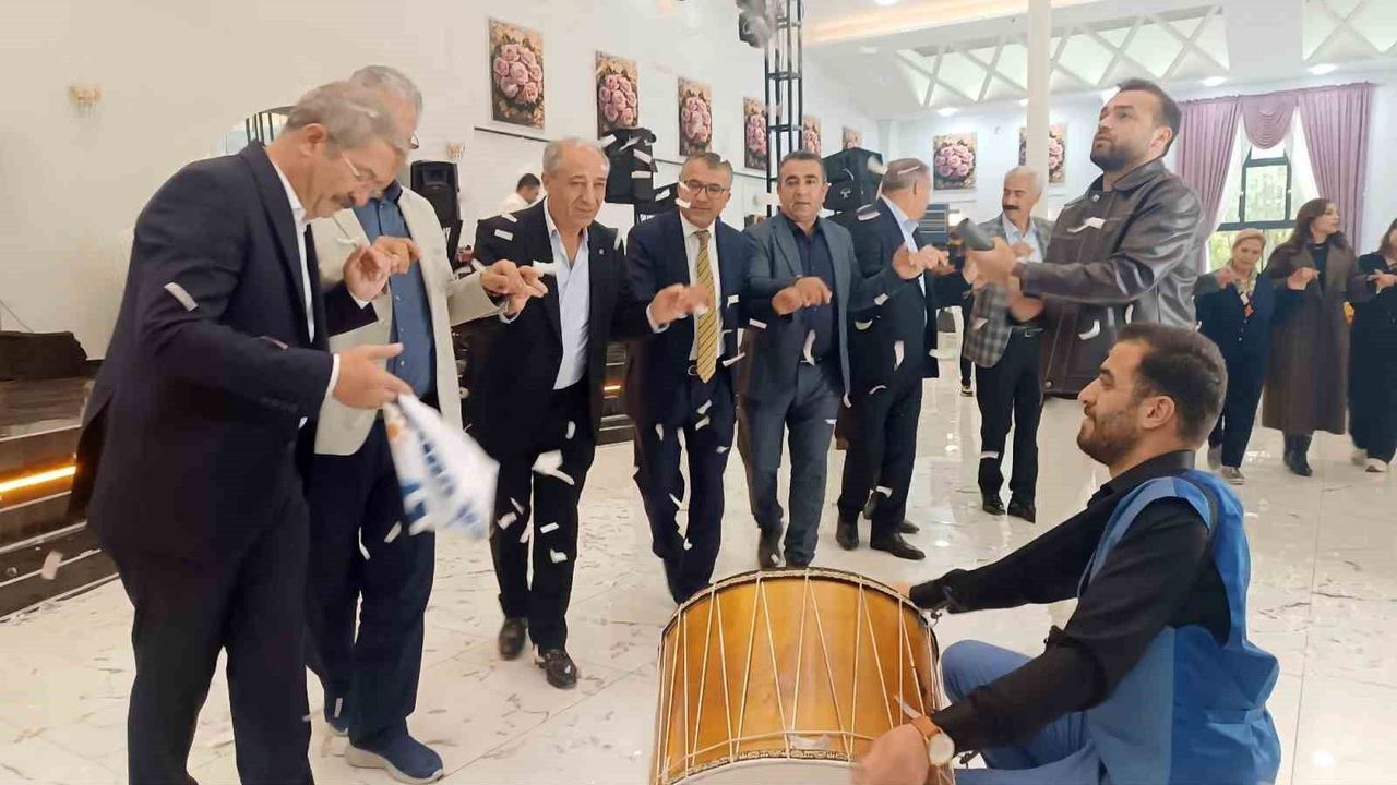 Van TSO Başkanı Takva: 'Bu kentin en güvenilir limanı Ortak Akıl ve Mavi Liste'dir'