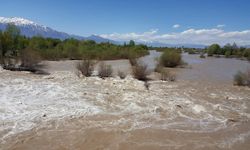 Erzincan’da yağmur yağışları nehir debilerini artırdı