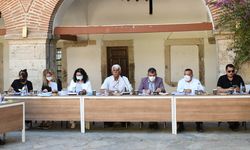 Kuşadası Belediye Meclisi’nde bayrak değişimi