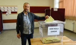 Yüksekova’da oy kullanma işlemi devam ediyor