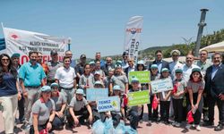 Aliağa sahilinde deniz temizliği yapıldı