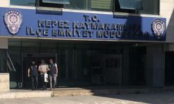 Antalya’da kesinleşmiş hapis cezası bulunan 2 firari yakalandı