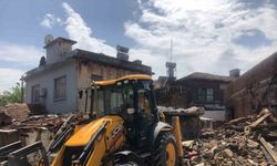 Balbey Mahallesi’nde metruk yapılar yıkıldı