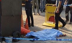 İzmir’de sır cinayet: Boğazından bıçaklanan genç öldü