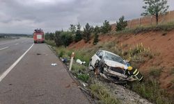 Kütahya’da otomobil şarampole devrildi: 1 yaralı