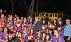 Menteşe Spor Lisesi Kız Hokey takımı Türkiye şampiyonu oldu
