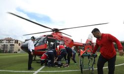 Tansiyon hastası yaşlı hasta hava ambulansı ile hastaneye getirildi
