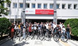 Yarışmada dereceye girenlere bisiklet hediyesi
