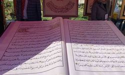 Ankara’da dünyanın ikinci büyük el yazması Kur’an-ı Kerim’i sergilendi