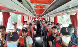 Burdur’da jandarma tarafından 156 düzensiz göçmene işlem yapıldı, 1 şahıs tutuklandı