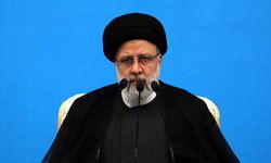 İran Cumhurbaşkanı Reisi: “Siyonist rejim ile Arap ülkeleri arasındaki ilişkileri normalleştirmeye yönelik ABD öncülüğündeki çabalar hiçbir zaman başarılı olamayacak”