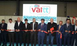 ‘Van Doğu Anadolu Uluslararası Turizm ve Seyahat Fuarı’ kapılarını ziyaretçilere açtı