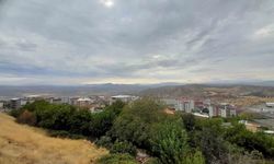 Kulp’ta yağmurun ardından oluşan sis görsel şölene döndü