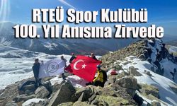 RTEÜ Spor Kulübü 100. Yıl anısına zirve tırmanışı yaptı
