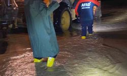 Yalova’da su basan sitedeki 10 kişi kurtarıldı