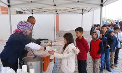 Kahramanmaraş’ta öğrencilere çorba ikramı