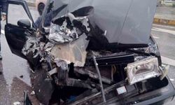 Yalova’da otomobil otobüse arkadan çarptı: 4 yaralı