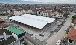 2 bin 337 metrekarelik pazar yerinin çatısı kapanıyor