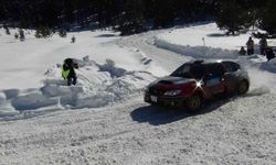 Kars’ta rallicilerin karla sınavı