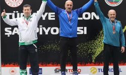 Lüleburgazlı sporcu gülle atmada Türkiye şampiyonu oldu