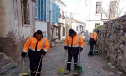 Ayvalık Belediyesi emekçilerinden bahar temizliği