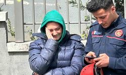İstanbul’da balkonda genç kızı kurtarma operasyonu: Sigara içerken kilitli kaldı, kurtarılınca kendi haline güldü