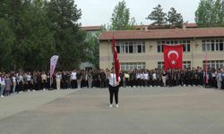 Kayseri’de öğrenciler Mareşal Fevzi Çakmak’ı andı