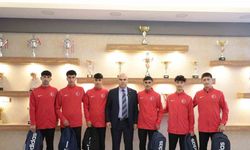 Ağrı Spor Lisesi atletizm takımı, Dünya Şampiyonası’na uğurlandı