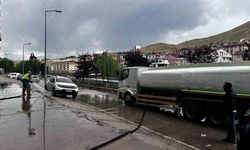 Bayburt Belediyesinin temizlik paylaşımına vatandaş yorumu: “Harcanan su israfını Allah affetsin”